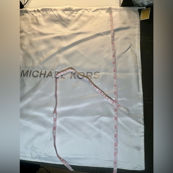 MICHAEL Michael Kors White Drawstring Dust Pouch with Silver Logo XL 22x22 NWT - Picture 5 of 6